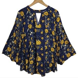 Umgee Top Women S Navy Yellow Cotton Blend Floral Crochet Oversized Flare Sleeve